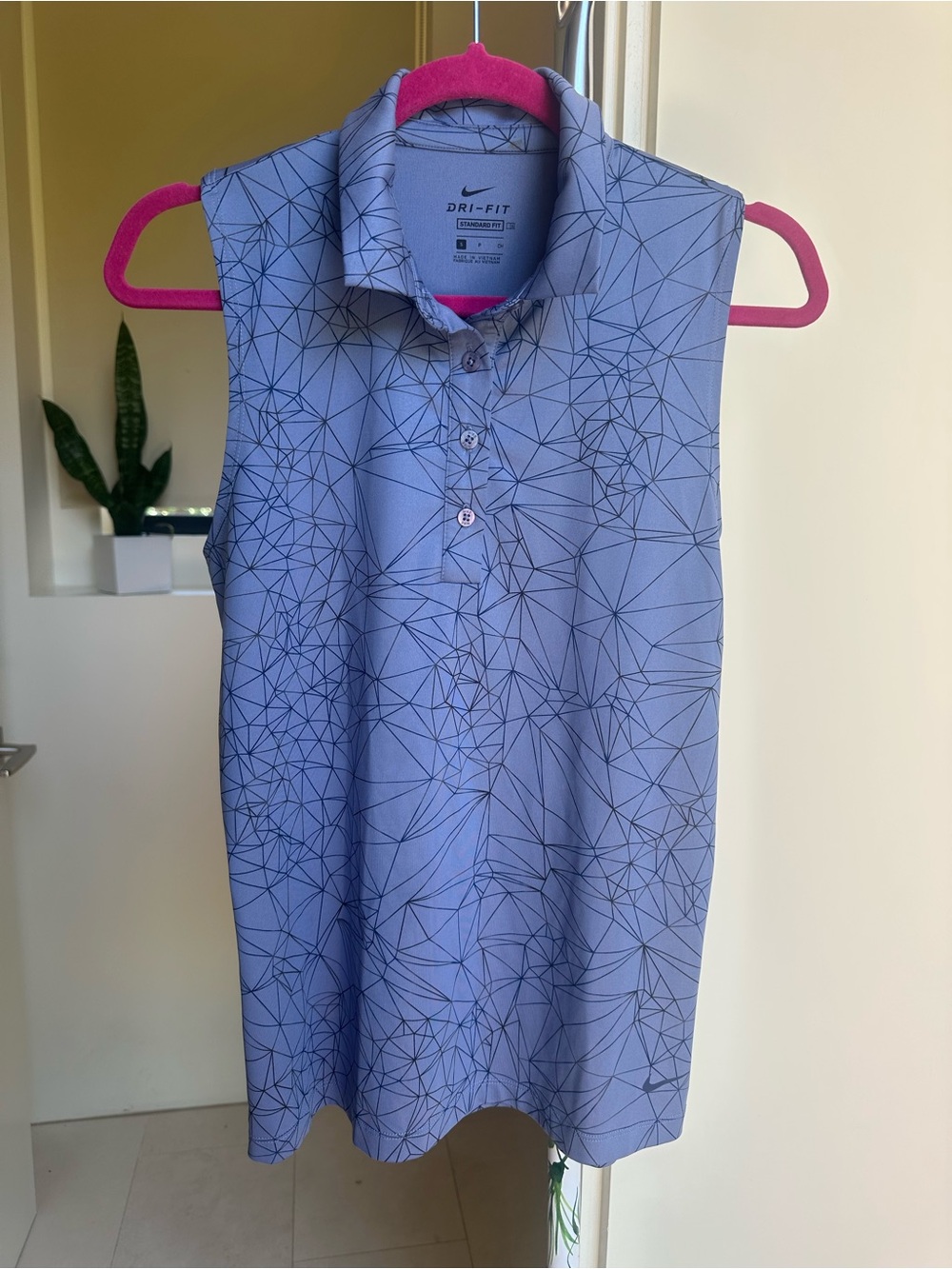 Nike Sleeveless Polo in Light Blue with Geometric Print